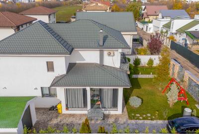 Locuinta construită pentru a fi locuită, nu doar admirată, complet mobilata - 58