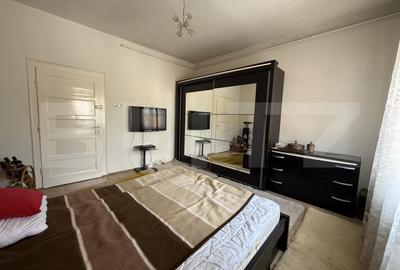 Apartament cu 3 camere decomandat, mobilat în Central