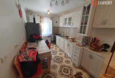 Apartament 3 camere, etaj 2, bloc izolat, - Zona Girocului - 13
