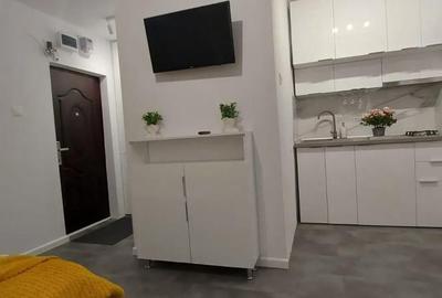 Garsoniera compacta impecabila 10 min M 1 Decembrie 1918 DB1977 - 3