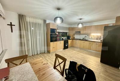 Apartament cu 3 camere semidecomandat, mobilat în Florești