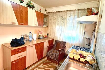 Apartament 3 camere 44mp zona Kaufalnd mobilat 57.000eur neg - 2