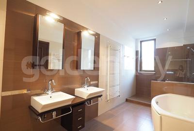Apartament generos cu 4 camere | 32mp terase | 2 garaje - 9