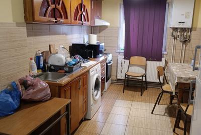 Apartament 3 camere, de vânzare, Mărăști, decomandat, str. Aurel Vlaicu, 64mp - 2