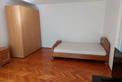 B dul Burebista, garsoniera, 42 mp, etaj 3, BOILER, zugravita - 1