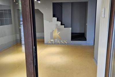 Spatiu comercial stradal - 96 mp - zona - Decebal - 14