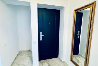 Apartament cu 3 camere semidecomandat în Titan