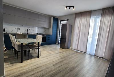 Apartament cu 3 camere semidecomandat, mobilat în Florești