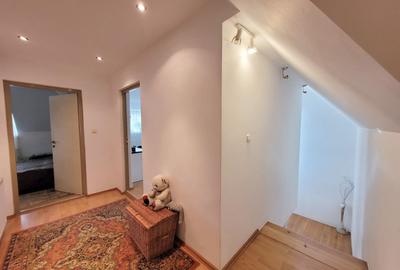 De vânzare – Casă unifamilială cu casă secundară, în cartierul Gruia - 8