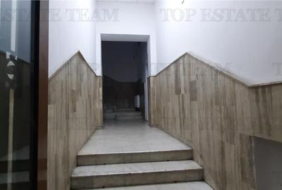 Spatiu comercial sau birouri  elegante de inchiriat , pretabil clinica , central - 13