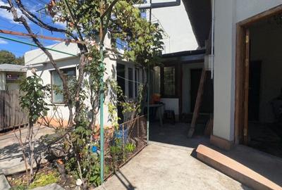 Casă individuală cu 3 camere în Bucureștii Noi