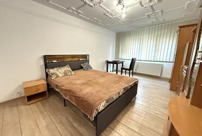 Apartament cu 3 camere decomandat, mobilat în Lipovei