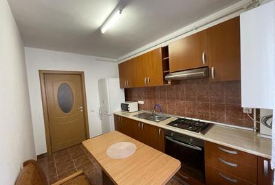 Apartament 2 camere de închiriat, parcare privata, balcon și lift - 13