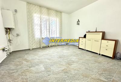 Casa 3 camere in Alba Iulia Zona CENTRU cu 900 mp teren utilitati si la asfalt - 5