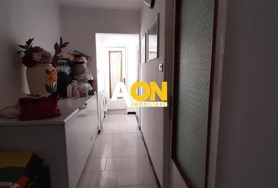 Apartament 3 camere Cetate - 3