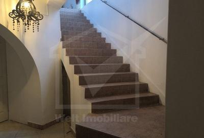 Casa cu CF spatiu comercial, curte comuna, Gruia - 6