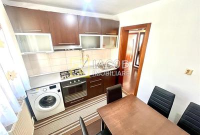 Apartament 3 camere decomandate, strada Martir Horia, Bacau - 10