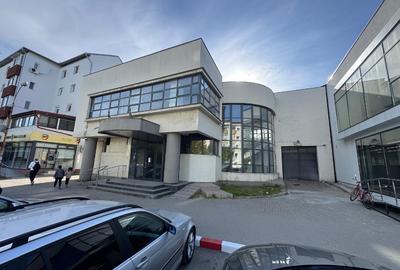 SPAȚIU COMERCIAL CENTRAL DE ÎNCHIRIAT ÎN ORAȘUL TITU - 1