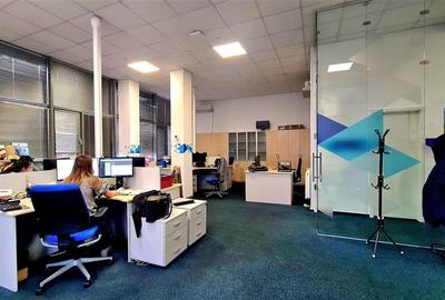 Birouri de inchiriat Central, cladire noua,  parcare privata - 1