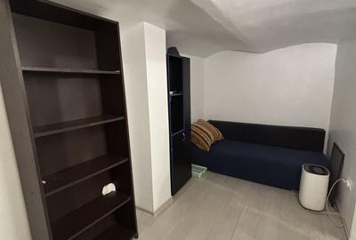 Apartament 2 camere,curte comuna/4 proprietari - 4