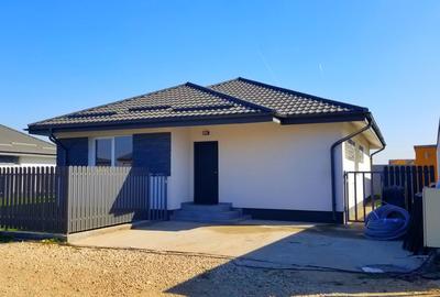 Case de Vanzare Sabareni langa Padure, teren 450mp, Comision 0 - 11