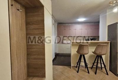 Apartament cu 3 camere semidecomandat în Aradului