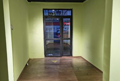 Spatiu comercial de inchiriat - 30 mp - Bd. Uverturii - 4