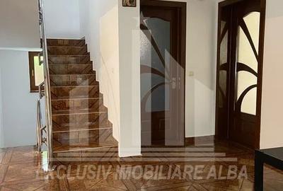 Casa individuala | 398 mp | 900 mp teren | Cetate - 3