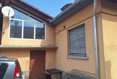 Vand casa in Bartolomeu - 1