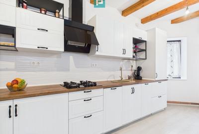 Casă Individuală cu spațiu comercial - Variaș - 10