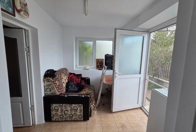 Schitu-Costinesti,casa,teren 547mp,17 m deschidere,situata langa gara,75000 euro - 6