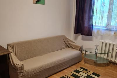 Garsoniera la cateva minute de gara - 1