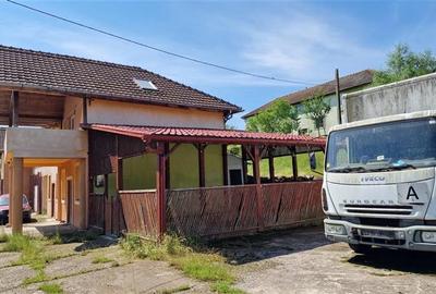 Farliug Servis Auto 65 000 euro,Corp camere 45 000 euro.Comision ZERO Cumparator - 18
