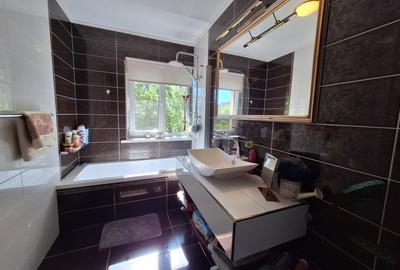 Apartament cu 3 camere, 77 mp, 2 bai, parcare, zona Sub Cetate - 8