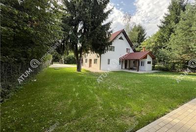 Cabana cu 7 camere 7 bai si teren 1000 mp in Avrig zona Mlaci - 24