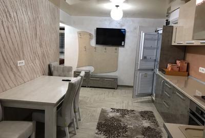 Apartament renovat, mobilat si utilat, CT, Ac, Centru !