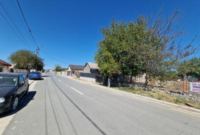 Corbu - Teren intravilan 885mp intre case - 35000euro - 5