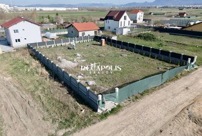 Teren intavilan | Autorizație de construcție + Avize | P + 2E + M - 3