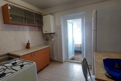 Apartament 2 camere Piata Centrala - 3