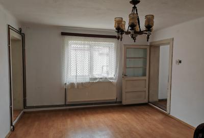Casa 4 camere libera la vanzare HALCHIU - 7