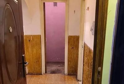 Apartament cu 3 camere decomandat în Lacul Tei