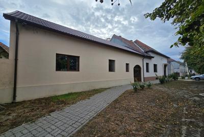 Casă individuală cu 3 camere în Cenad