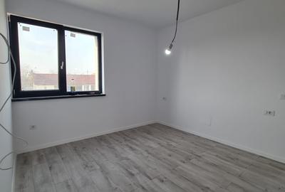 Case Cubiste in Faza de Executie Arhitectura Moderna, Teren Generos, Utilitati - 14