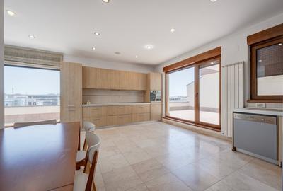 Unic pe etaj! Penthouse 5 camere, 482 mp, lift privat – Satul Francez - 12