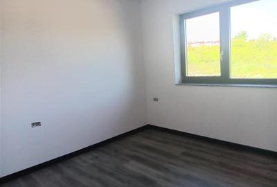 Valea Adanca str Marului VILA P+E noua SU=114 Teren 330mp - 10