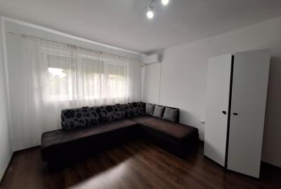 Apartament cu 2 camere semidecomandat, mobilat în Circumvalațiunii