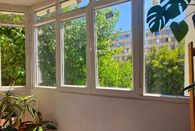 Apartament cu 4 camere decomandat, mobilat în Apărătorii Patriei