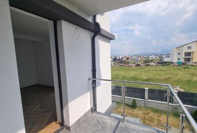 Vila moderna de 4 camere zona Sanpetru - 11