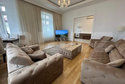 Apartament cu 3 camere decomandat, mobilat în Fabric