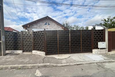 Casă individuală cu 4 camere în Cățelu